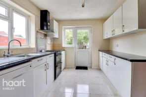 3, Forndon Close, Reading RG6 3XR