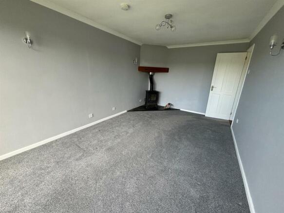 lounge 2.jpg