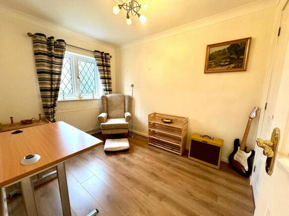 Photo 12