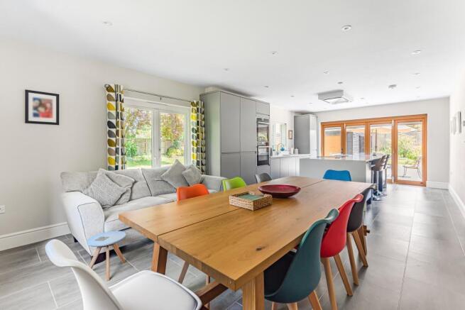 Kitchen diner