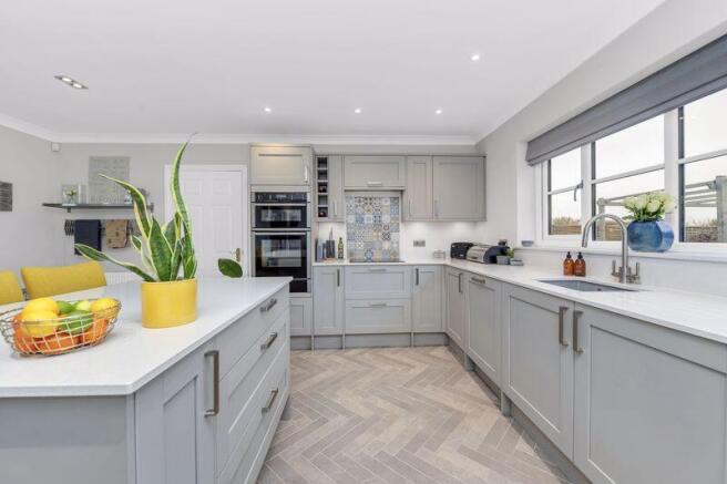 Kitchen/Breakfast Room