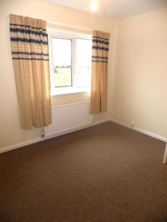 3 bed House to rent Image 6