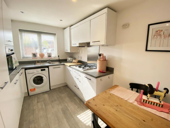 kitchen 1.png