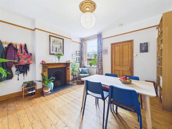 3 bed Terraced for sale Image 4