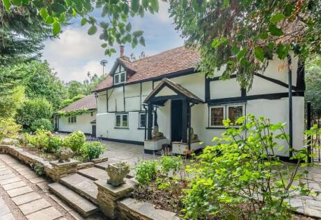 Bagshot Road, West End, Woking, Surrey GU24 9QR