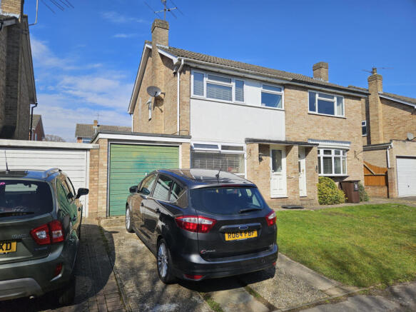 3 Bedroom Semi Detached for Sale
