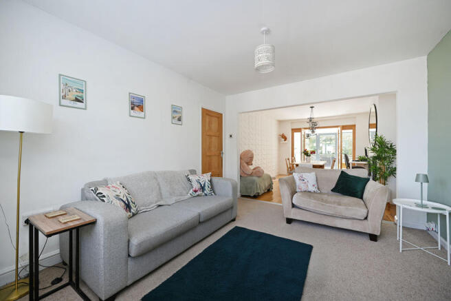 3 bed Semi-Detached for sale Image 6
