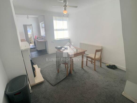 3 bed Terraced for sale Image 6