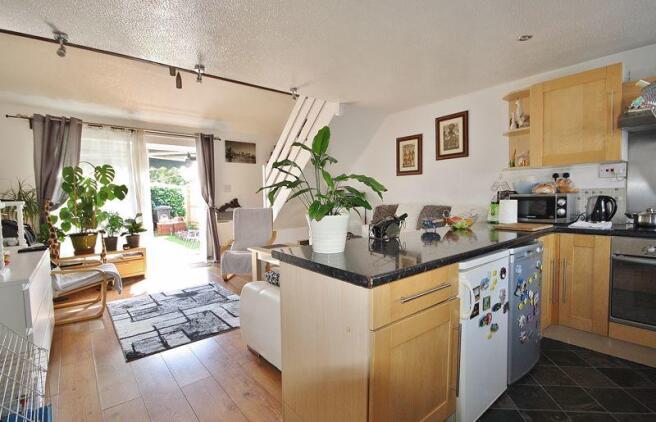 Kitchen to Liv...
