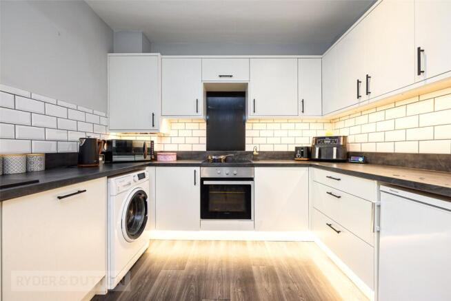 2 bed Terraced for sale Image 4