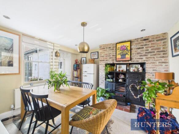 3 bed House for sale Image 7