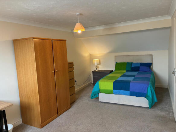 Room 5 (4)