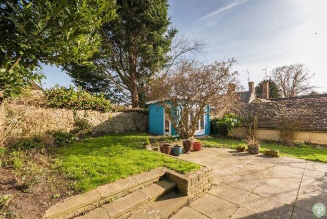 Rear Garden wi...