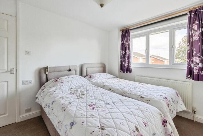 3 bed Semi-Detached for sale Image 12