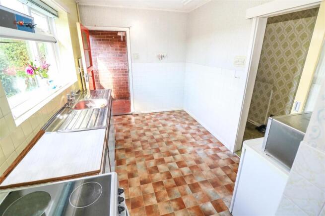 Kitchen / Breakfast Room
