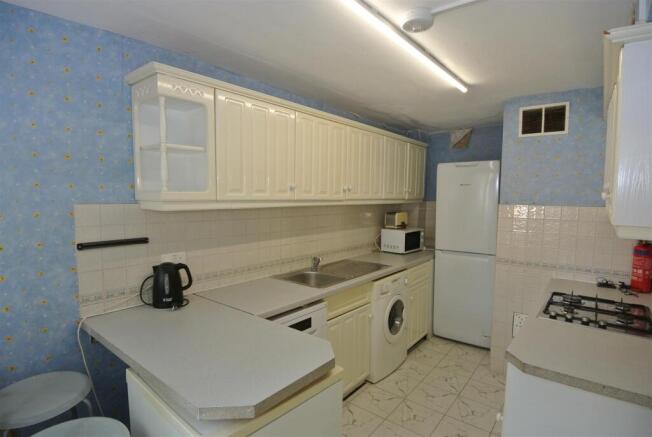 Kitchen.JPG
