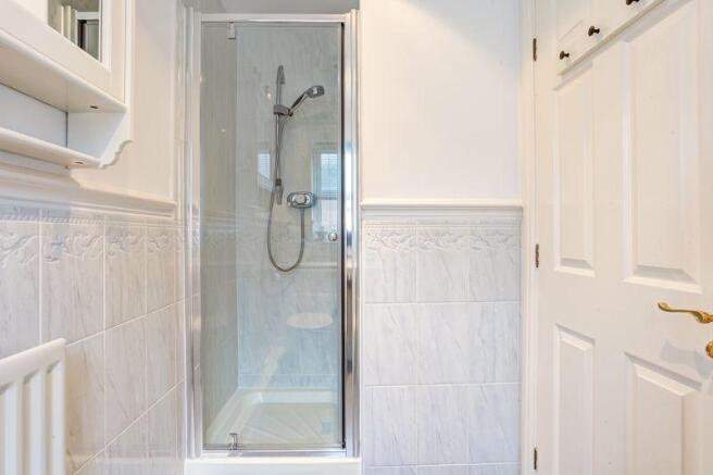 EN SUITE