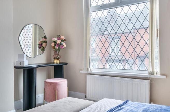 4 bed Terraced to rent Image 5