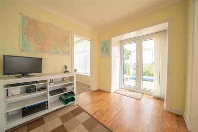 4 bed Detached for sale Image 11