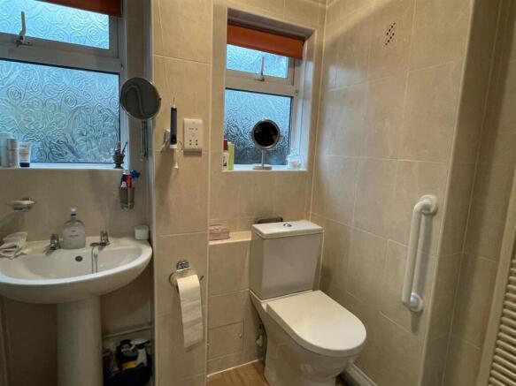 Shower Room..jpg