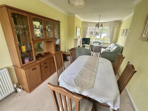 4 bed Semi-Detached for sale Image 6