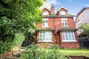 4b, Carlton Road, Harpenden AL5 4SX