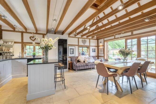 Kitchen/Breakfast Room