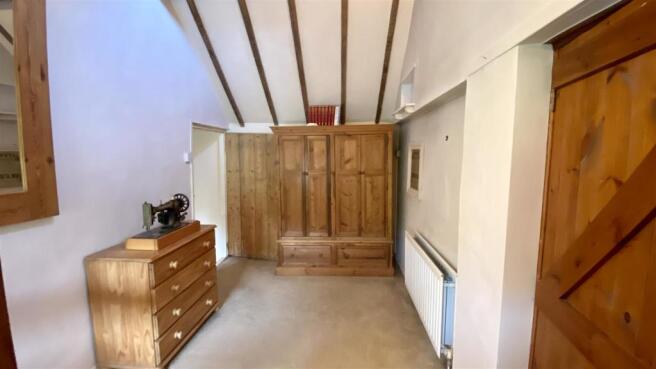 WALK THROUGH STUDY/BEDROOM