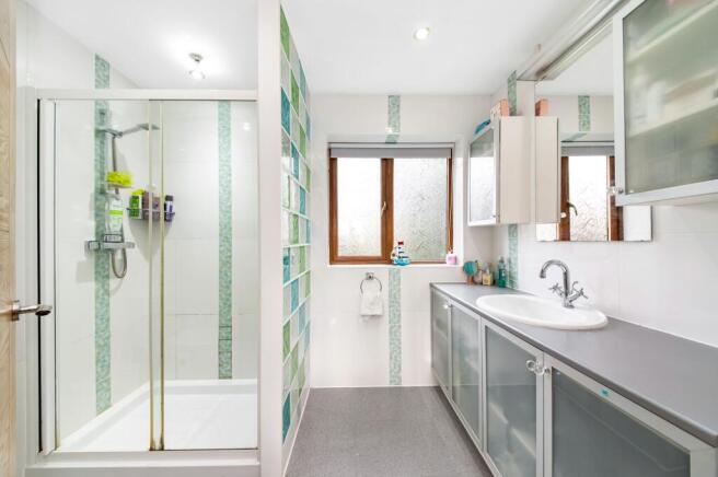 BEDROOM ONE EN-SUITE
