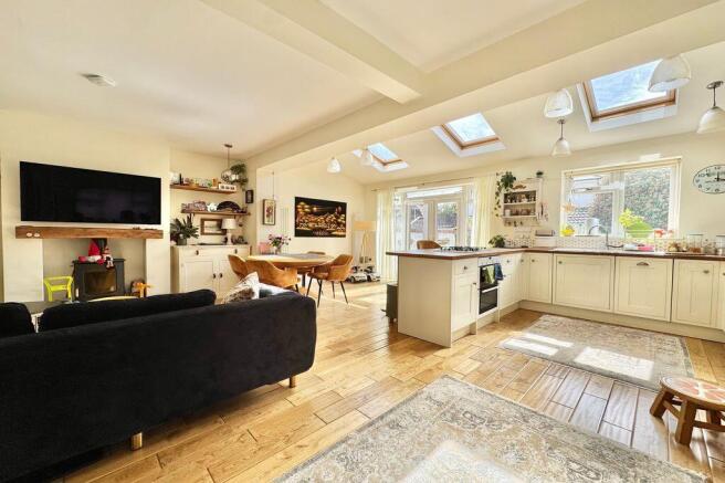 Open Plan Kitchen / Dining / Family Room