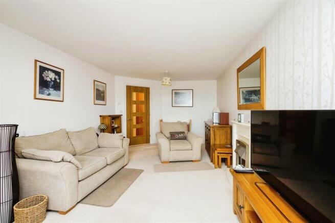 flat60martellocourt3-15jevingtongardenseastbourneb
