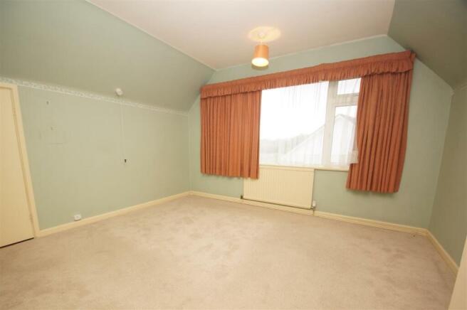 USE Bedroom 1.JPG
