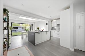 1, Baranscraig Avenue, Brighton BN1 8RF