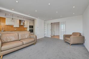 25, 2 Clifford Court, Heathfield Road, London SW18 3JE