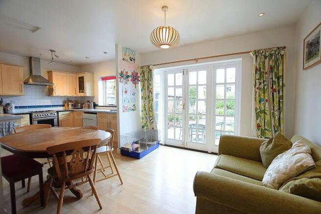 Kitchen/Dining Room