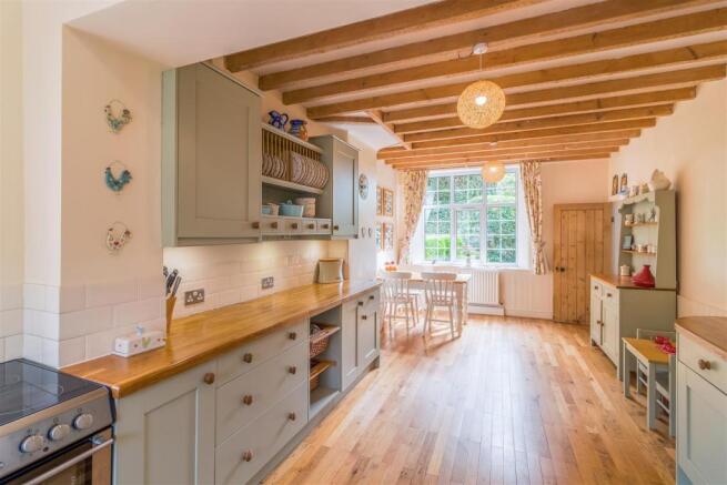 KITCHEN/DINER