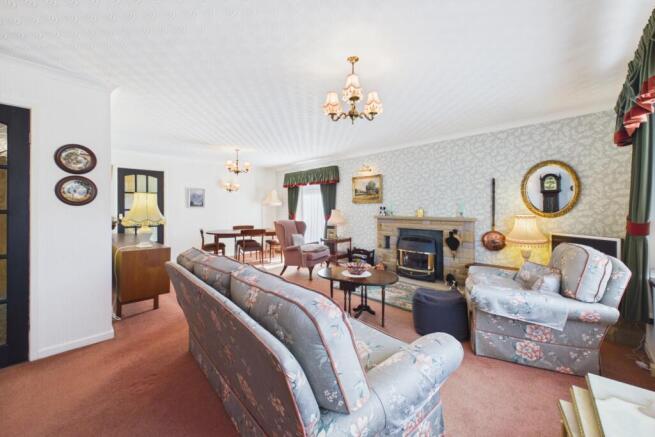 3 bed Detached Bungalow for sale Image 5