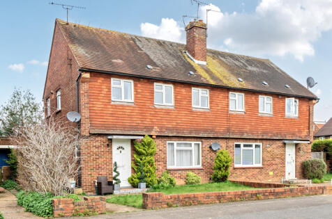 Wyndham Avenue, Cobham, Surrey, KT11