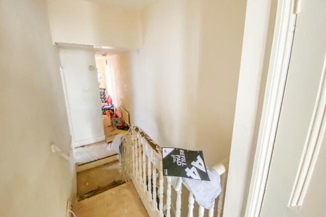 13b Winfrith Road, Earlsfield, London SW18 3BE