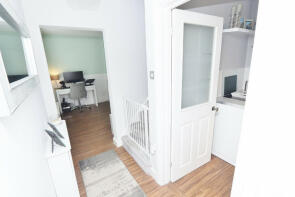 36, Erith Crescent, Romford RM5 3JP