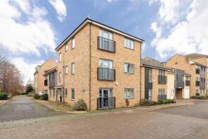 35, Gladeside, Cambridge CB4 1EL