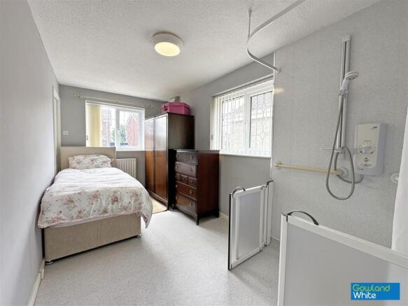 3 bed Detached Bungalow for sale Image 10