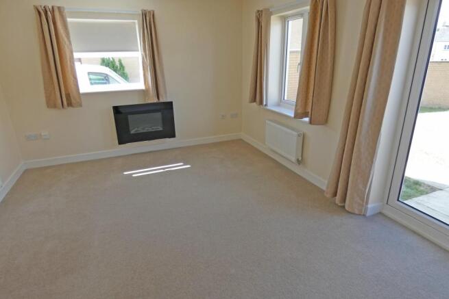 Living Room (2)