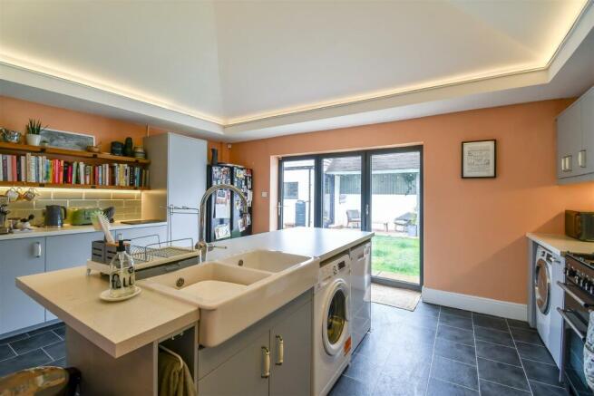 Kitchen / Breakfast