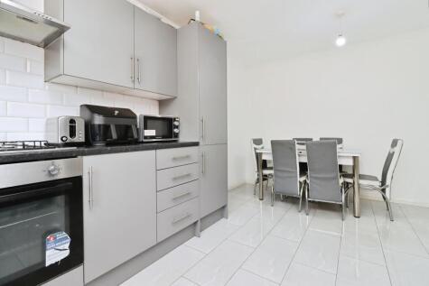 Farm Lodge Grove, Telford, TF3