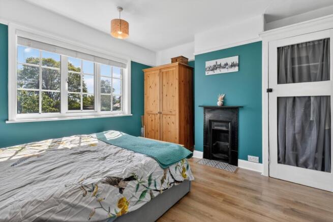 4 bed Semi-Detached for sale Image 7