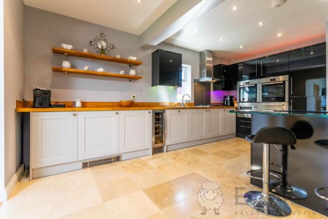 Kitchen-Breakfast Room