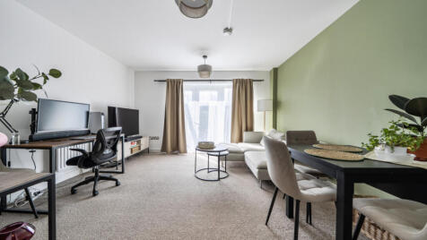 18 Grove Crescent Road, Stratford, E15 1AX