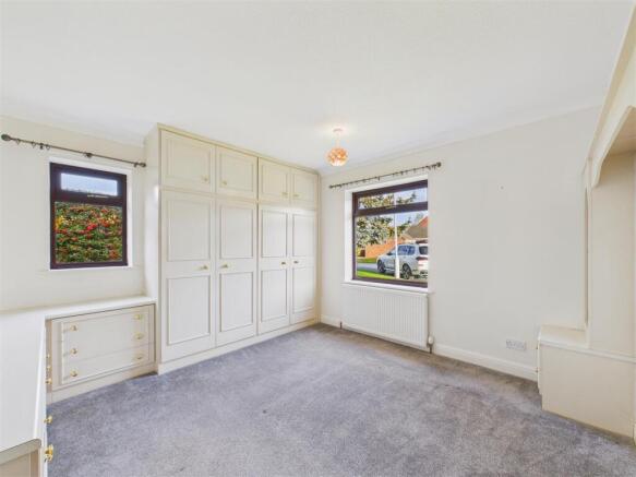 3 bed Detached Bungalow for sale Image 5