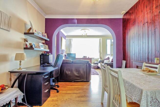 Lounge/Dining Room